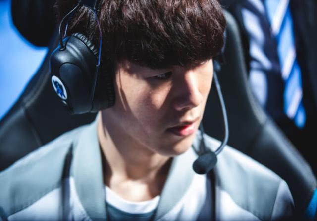 【战报】重庆QGhappy战胜杭州LGD大鹅，挺进败者组第二轮，向前一步，誓要一穿到底！